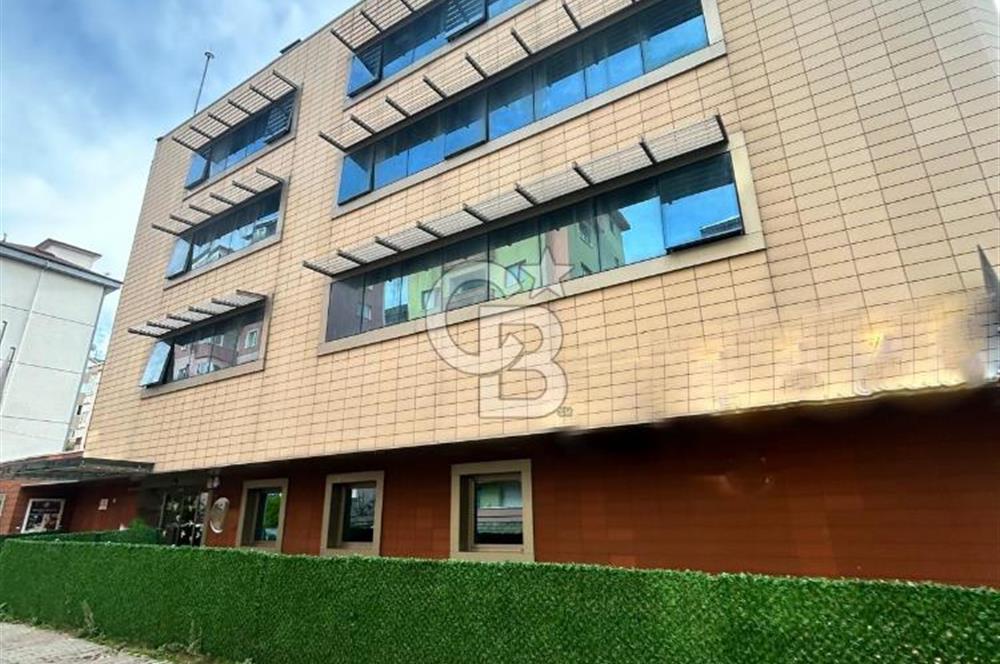 D100 ile Bağ. cad.arasında şık ve kullanışlı,geniş bahçeli bina