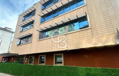 D100 ile Bağ. cad.arasında şık ve kullanışlı,geniş bahçeli bina