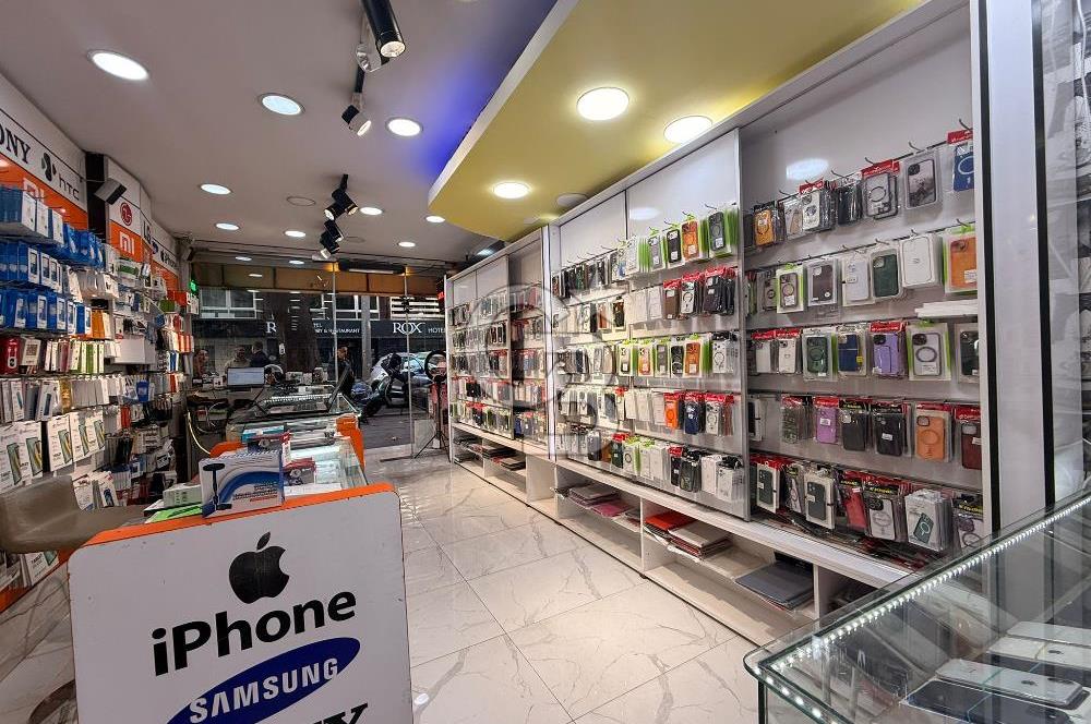 NECATİBEY CADDESİNDE KURULU DÜZEN TELEFON VE AKSESUAR DÜKKANI