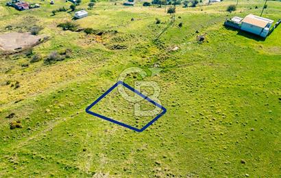 Çandarlı Koru Mevkii'nde Satılık Deniz Manzaralı 357 m2 Arsa