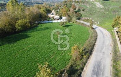 BİGA AKKAYRAK KÖYÜNDE MÜKEMMEL KONUMDA TARLA AÇIKLAMA OKU