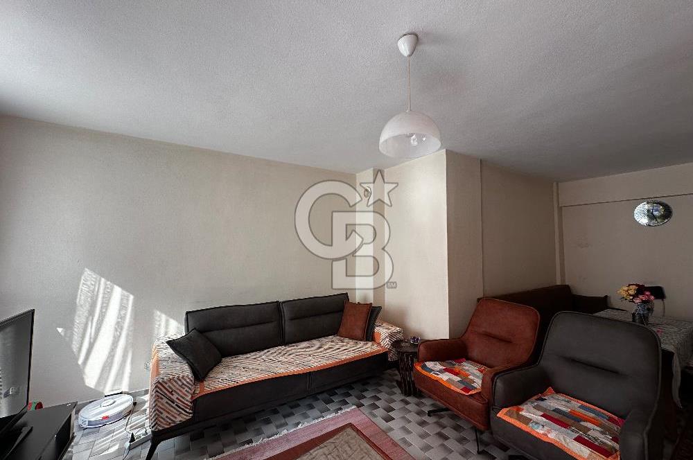 KARŞIYAKA TİYATRO SOKAĞINDA SATILIK FERAH 3+1 DAİRE  