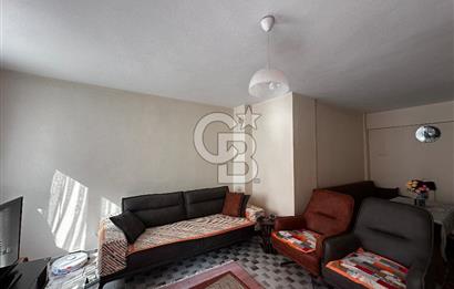 KARŞIYAKA TİYATRO SOKAĞINDA SATILIK FERAH 3+1 DAİRE  