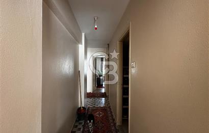 KARŞIYAKA TİYATRO SOKAĞINDA SATILIK FERAH 3+1 DAİRE  