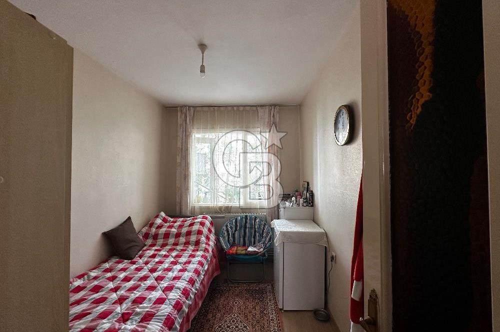 KARŞIYAKA TİYATRO SOKAĞINDA SATILIK FERAH 3+1 DAİRE  