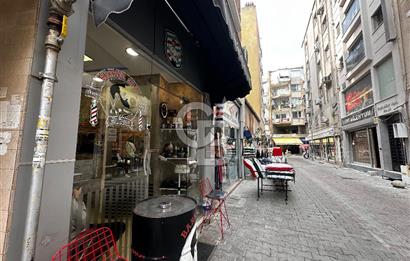 KARŞIYAKA TİYATRO SOKAĞINDA SATILIK FERAH 3+1 DAİRE  