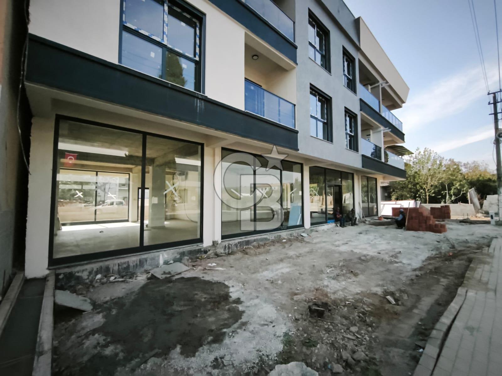 MENDERES GÖRECE'DE ANA CADDE ÜSTÜ SATILIK DÜKKAN