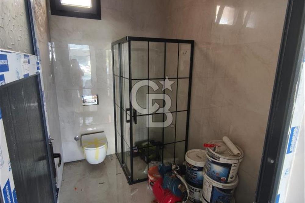 MENDERES GÖRECE'DE ANA CADDE ÜSTÜ SATILIK DÜKKAN