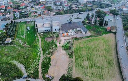 Foça Ilıpınar'da Ana Cadde Üzeri Satılık İşyeri ve Tarla