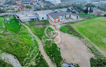 Foça Ilıpınar'da Ana Cadde Üzeri Satılık İşyeri ve Tarla