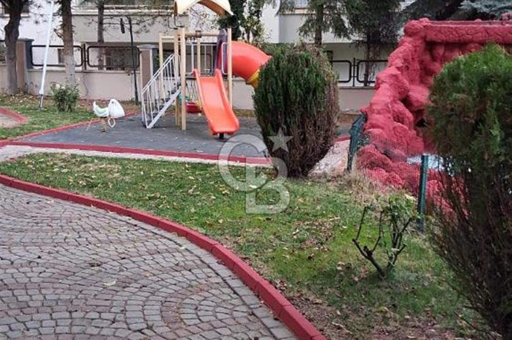 YAŞAMKENT BASIN KULÜP 1 SİTESİNDE SATILIK 4+1 DAİRE