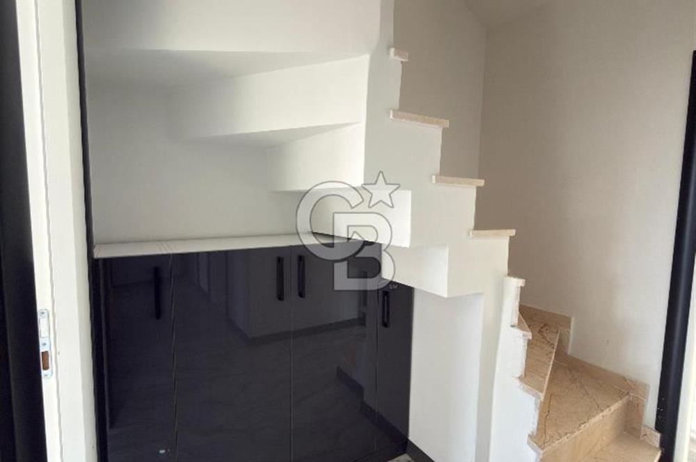 Batı Mahallesi’nde Lüks Detaylı 6+1 Sıfır Dubleks – Geniş, Ferah, Sahile Yürüme Mesafesinde Prestijli Yaşam