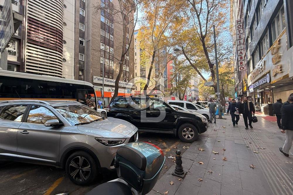 NECATİBEY CADDESİNDE KURULU DÜZEN TELEFON VE AKSESUAR DÜKKANI