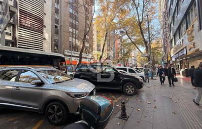 NECATİBEY CADDESİNDE KURULU DÜZEN TELEFON VE AKSESUAR DÜKKANI