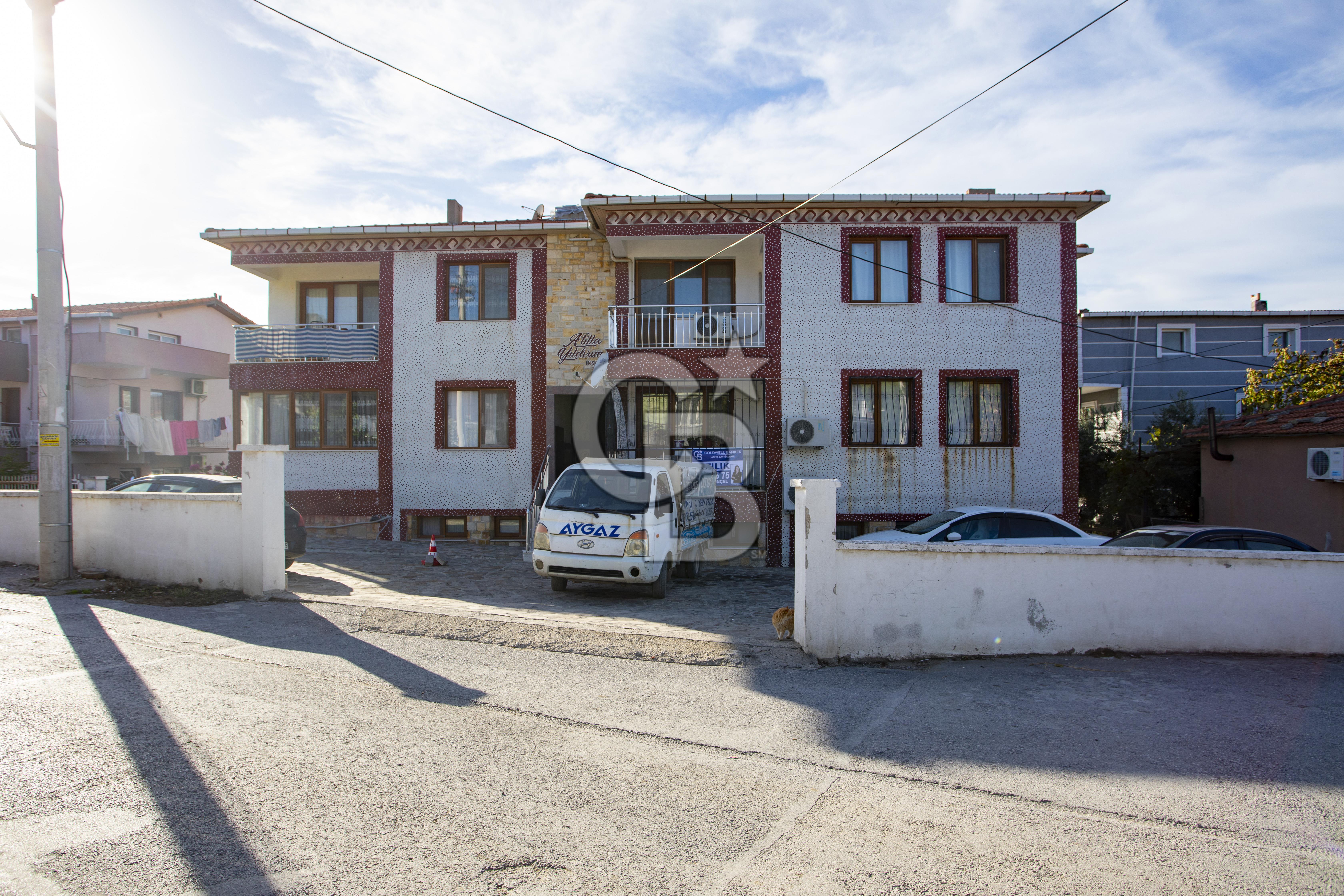 Foça Bağarası Kazım Dirik Mah. Satılık 3+1 Daire