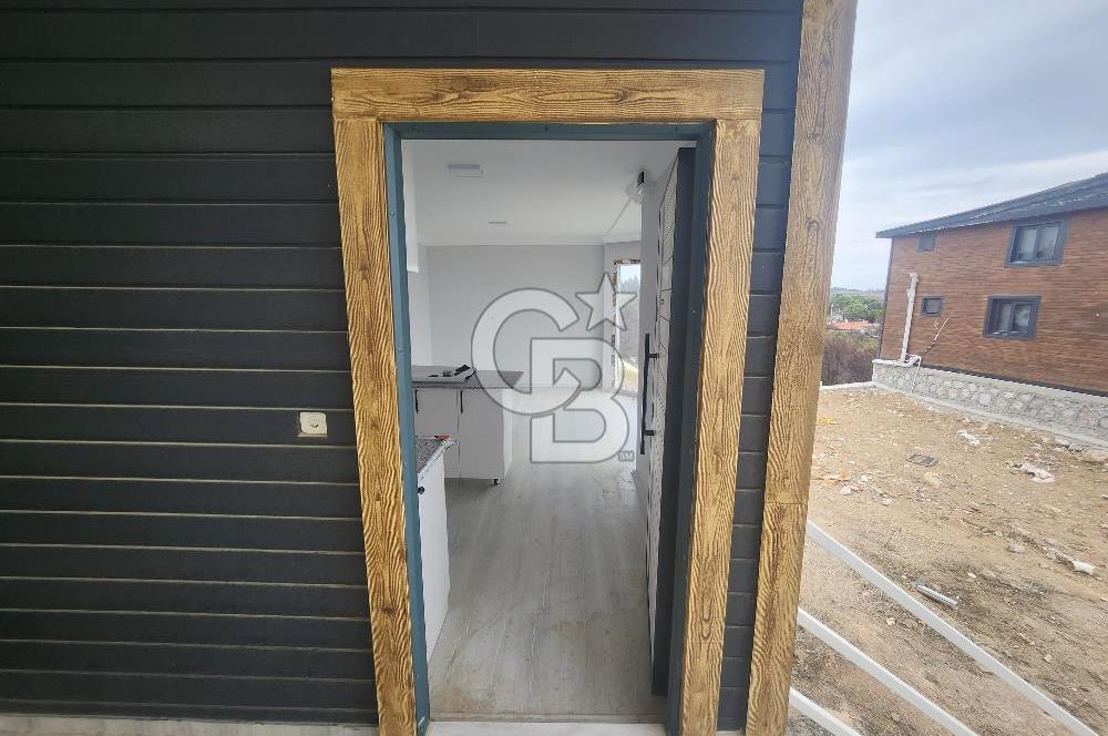Seferihisar Satılık 2+1 Prefabrik Ev ve Arsası Deniz Manzaralı