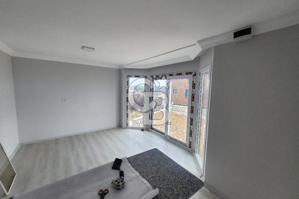 Seferihisar Satılık 2+1 Prefabrik Ev ve Arsası Deniz Manzaralı