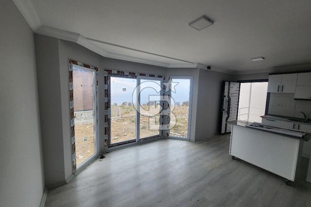 Seferihisar Satılık 2+1 Prefabrik Ev ve Arsası Deniz Manzaralı
