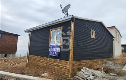 Seferihisar Satılık 2+1 Prefabrik Ev ve Arsası Deniz Manzaralı