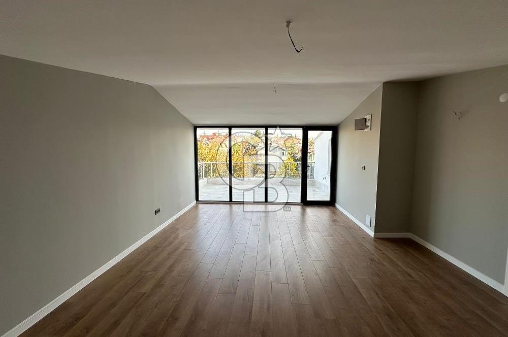 Batıkent Uğur Mumcu Mah. Emsalsiz Satılık SON KÖŞE VİLLA