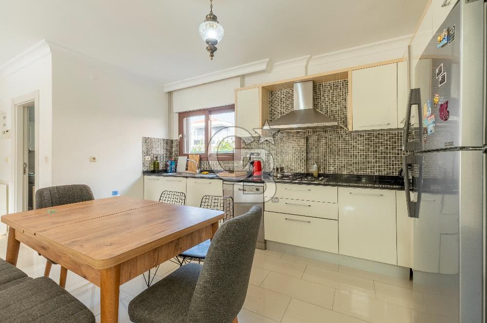 ALAÇATI GÖBENE SATILIK 3+1 MÜSTAKİL HAVUZLU VİLLA