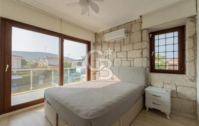 ALAÇATI GÖBENE SATILIK 3+1 MÜSTAKİL HAVUZLU VİLLA