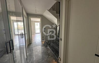 Batıkent Uğur Mumcu Mah. Emsalsiz Satılık SON KÖŞE VİLLA