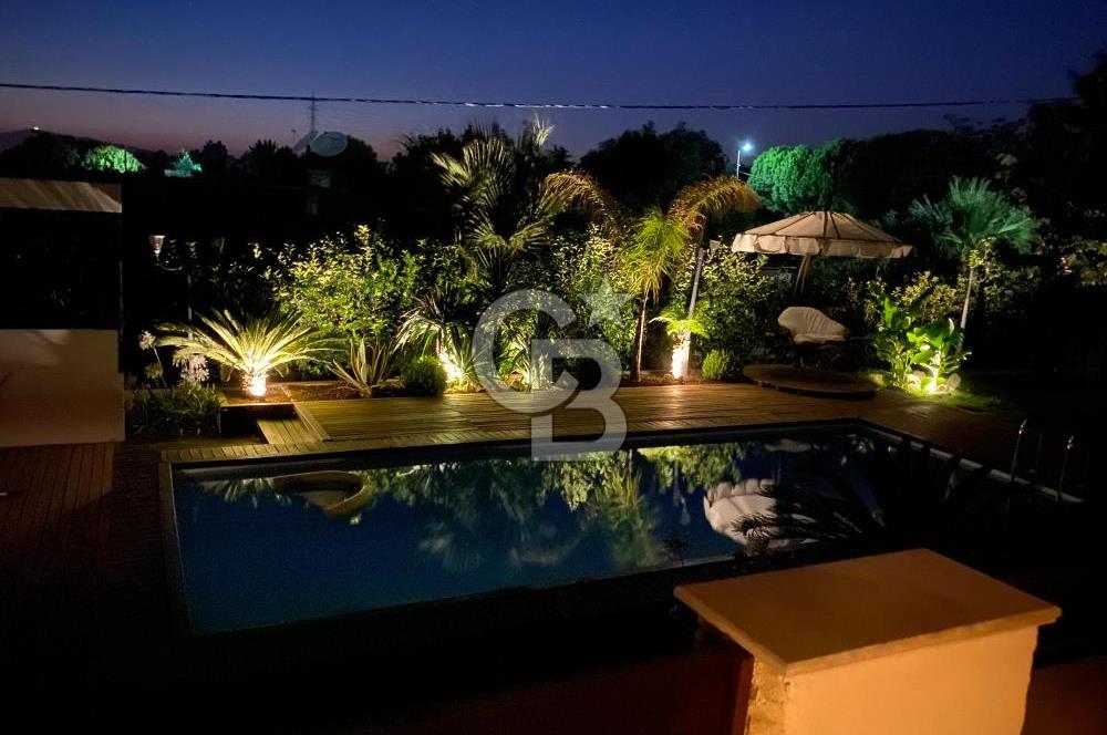 URLA İÇMELER UMUTKÖY ÇİFTLİK EVLERİ'NDE SATILIK VİLLA