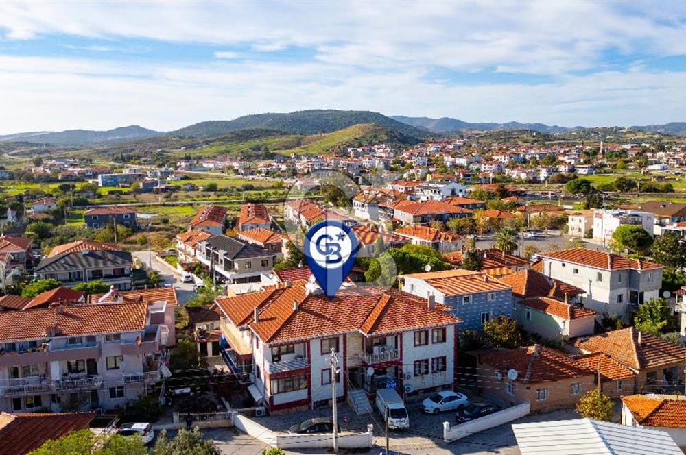 Foça Bağarası Kazım Dirik Mah. Satılık 3+1 Daire