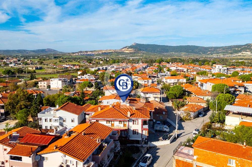 Foça Bağarası Kazım Dirik Mah. Satılık 3+1 Daire