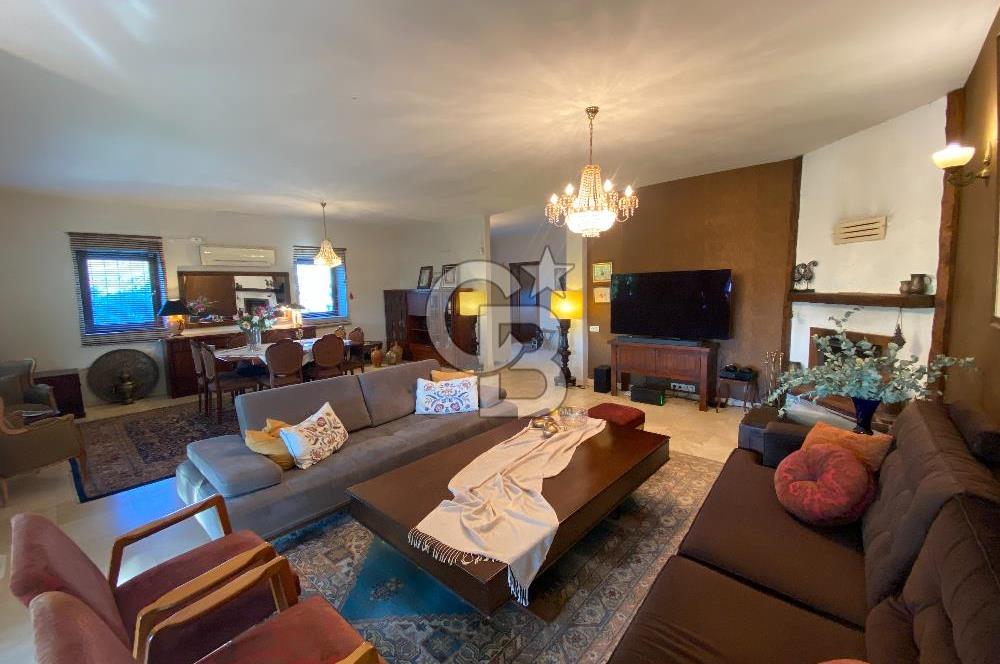 URLA İÇMELER UMUTKÖY ÇİFTLİK EVLERİ'NDE SATILIK VİLLA