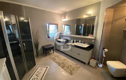 URLA İÇMELER UMUTKÖY ÇİFTLİK EVLERİ'NDE SATILIK VİLLA