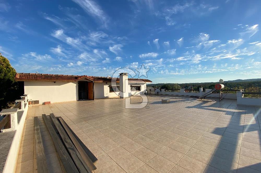 URLA İÇMELER UMUTKÖY ÇİFTLİK EVLERİ'NDE SATILIK VİLLA