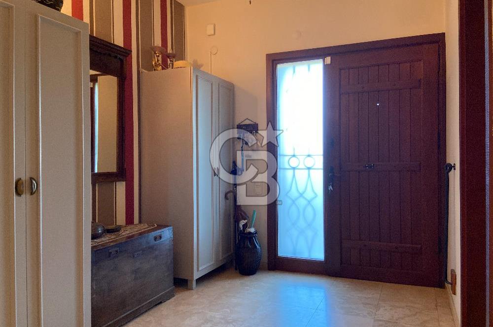 URLA İÇMELER UMUTKÖY ÇİFTLİK EVLERİ'NDE SATILIK VİLLA