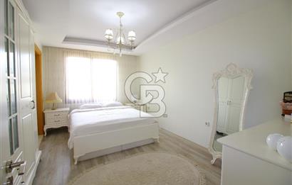 Gaziemir de Merkezi Konumda Satılık Çift Cepheli Geniş 3+1 Daire