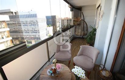 Gaziemir de Merkezi Konumda Satılık Çift Cepheli Geniş 3+1 Daire