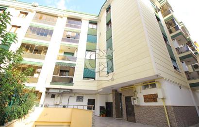 Gaziemir de Merkezi Konumda Satılık Çift Cepheli Geniş 3+1 Daire