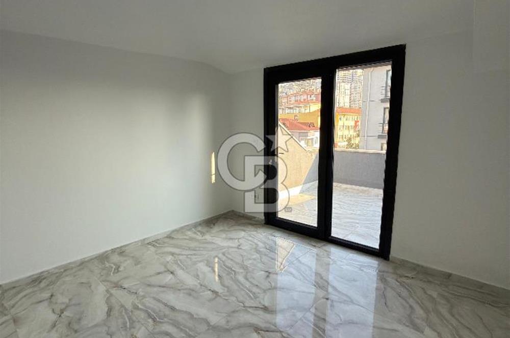 Kartal Hürriyet Mahallesinde 4+1 Sıfır Dubleks Fırsat Daire