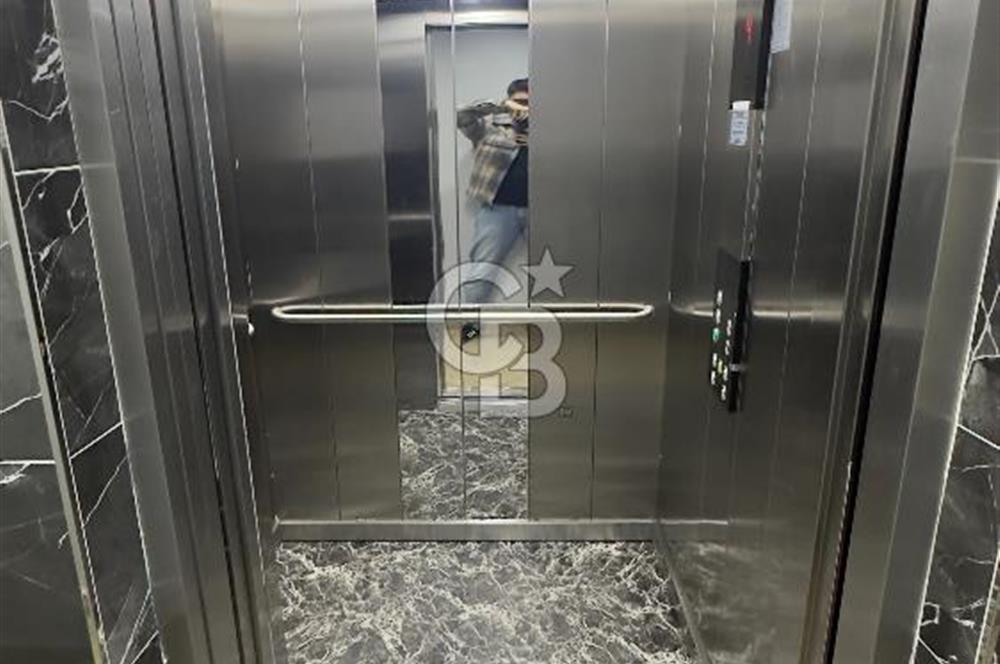 KAĞITHANE GÜRSELDE SATILIK FERAH VE GENİŞ 4+2 ÇATI DUBLEKSİ