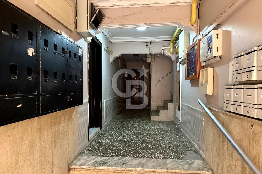 KARŞIYAKA BAHÇELİEVLER'DE 3+1 SATILIK DAİRE