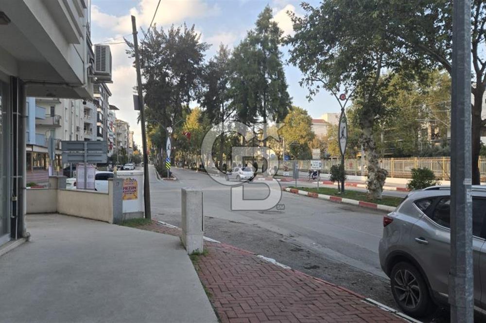 Torbalı'da Cadde Üstü Satılık Dükkan