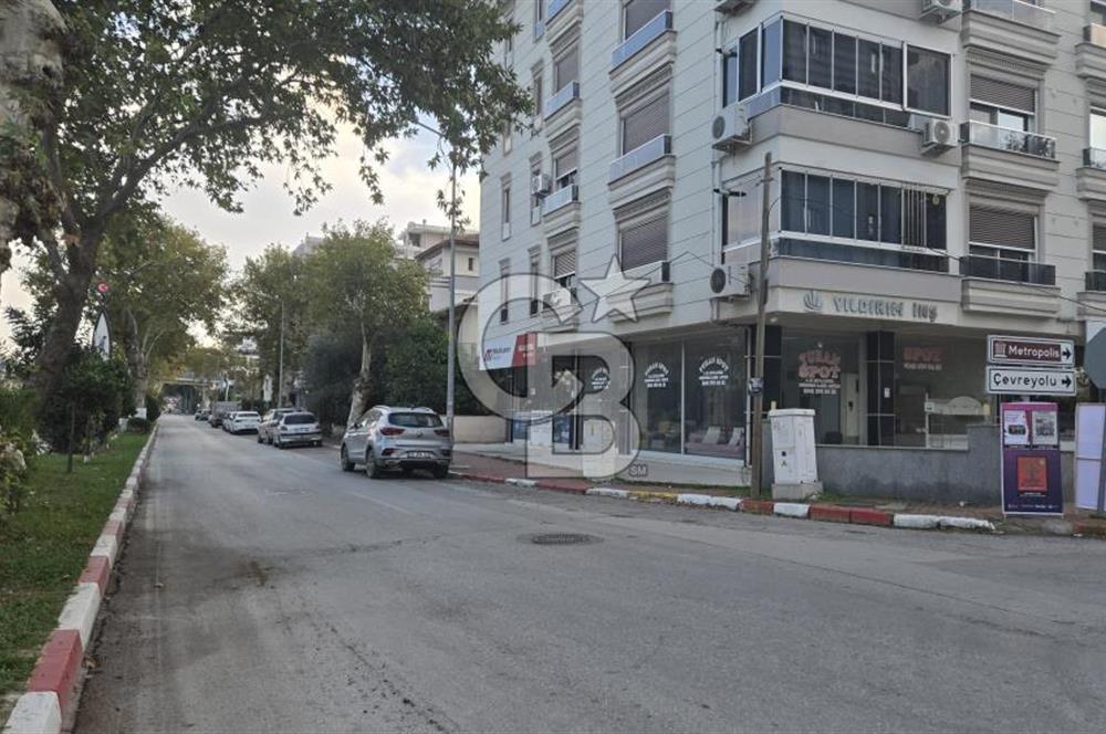 Torbalı'da Cadde Üstü Satılık Dükkan