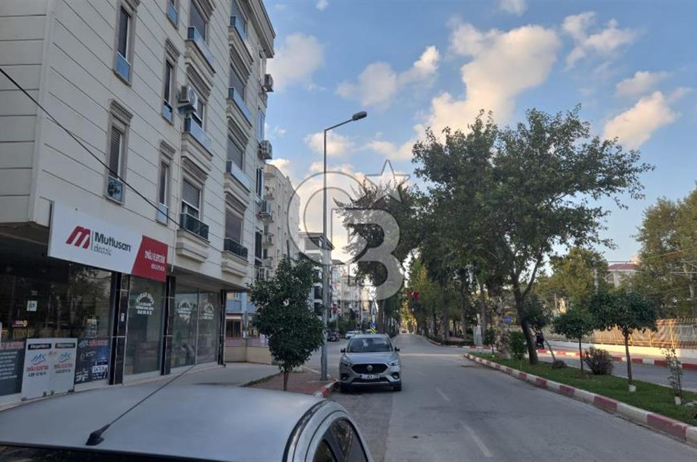 Torbalı'da Cadde Üstü Satılık Dükkan