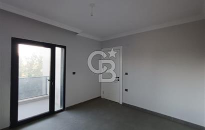 Ayvalık Tuzla Mevkii Müstakil Havuzlu Deniz Kıyısı Satılık Villa