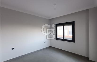 Ayvalık Tuzla Mevkii Müstakil Havuzlu Deniz Kıyısı Satılık Villa