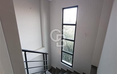 Ayvalık Tuzla Mevkii Müstakil Havuzlu Deniz Kıyısı Satılık Villa