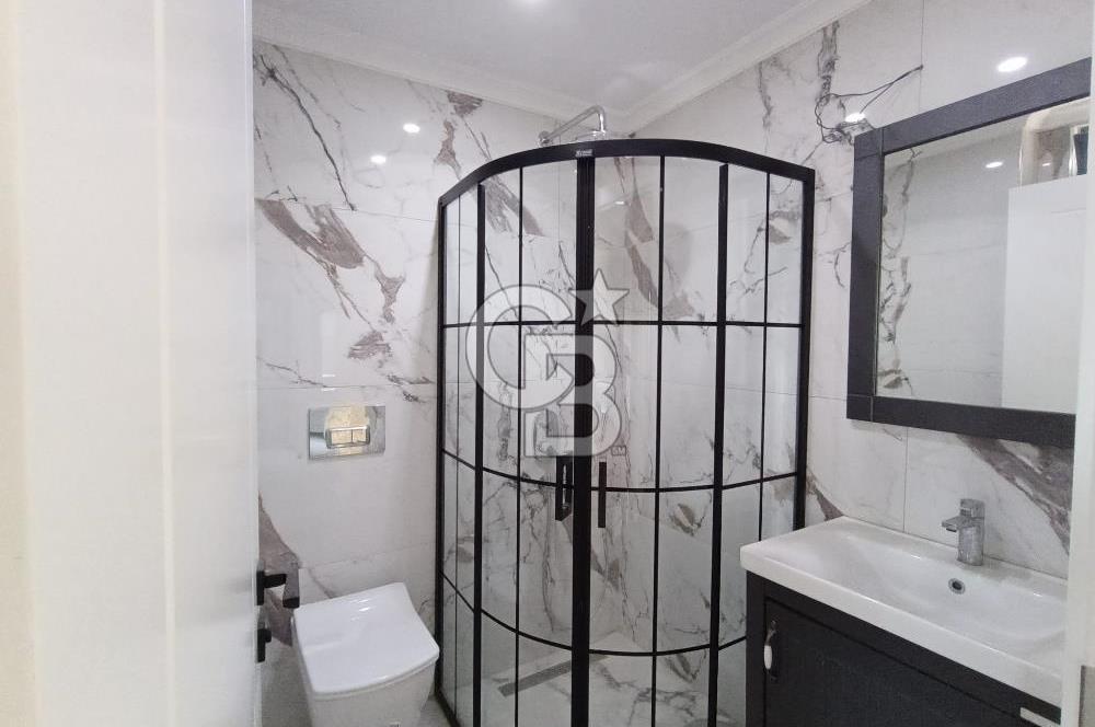 Ayvalık Tuzla Mevkii Müstakil Havuzlu Deniz Kıyısı Satılık Villa