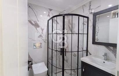 Ayvalık Tuzla Mevkii Müstakil Havuzlu Deniz Kıyısı Satılık Villa