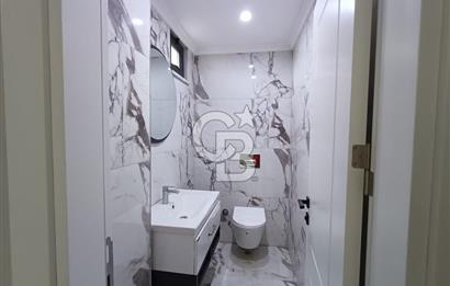 Ayvalık Tuzla Mevkii Müstakil Havuzlu Deniz Kıyısı Satılık Villa