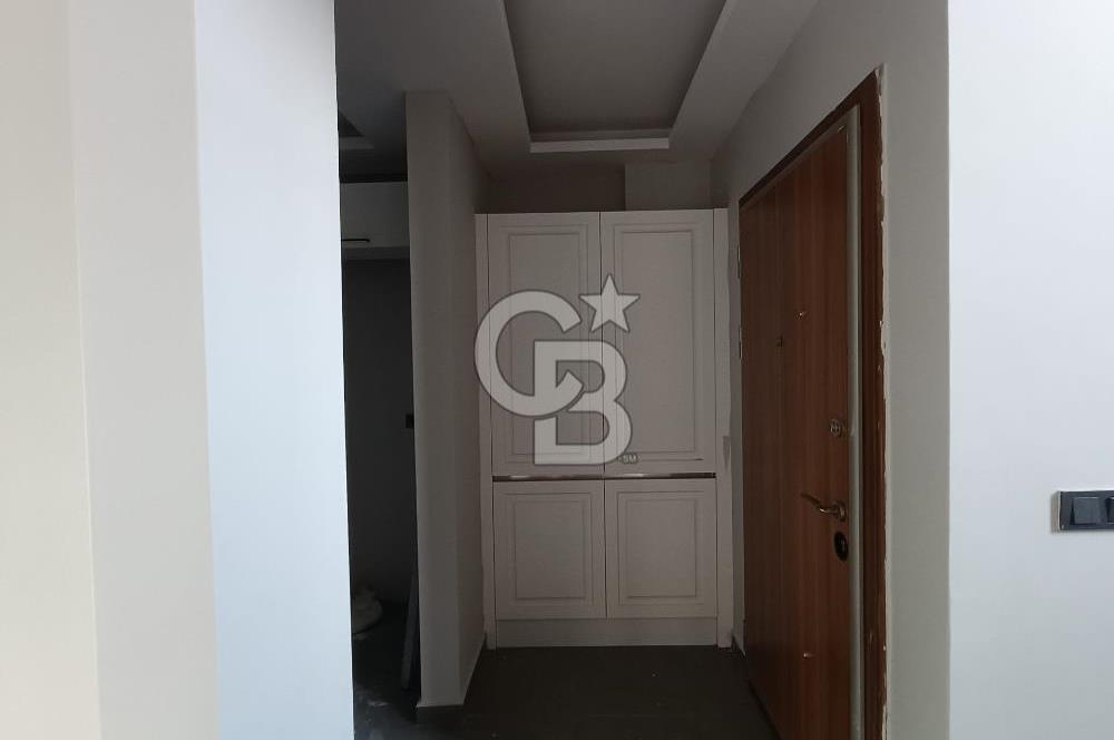 Ayvalık Tuzla Mevkii Müstakil Havuzlu Deniz Kıyısı Satılık Villa